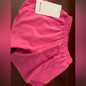 Lululemon Hotty Hot Low Rise Short 4” Lined in Sonic Pink Size 6